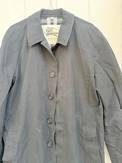 BURBERRY TRENCH COAT