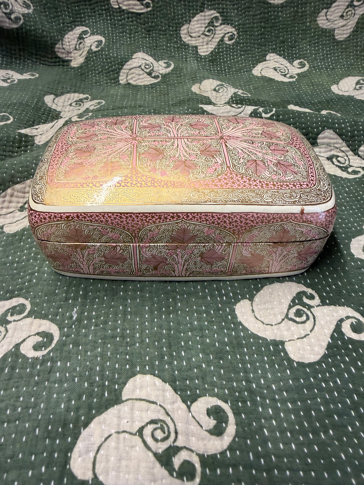 PAPIER-MÂCHÉ BOX