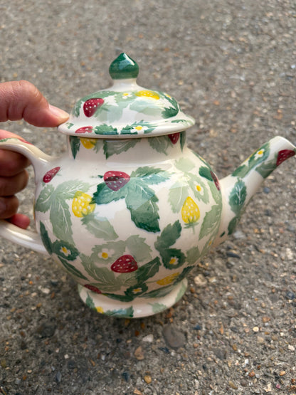 BRIDGEWATER POTTERY
