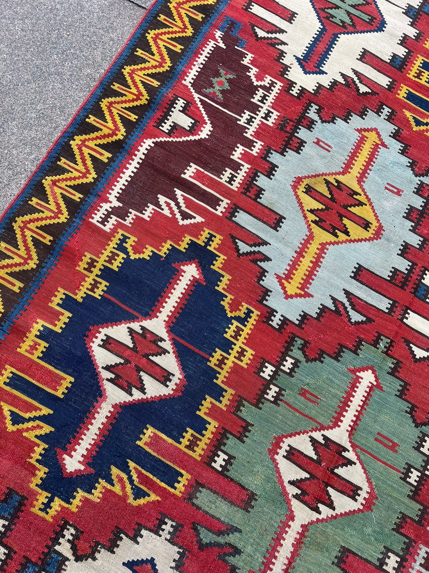 ANTIQUE KILIM