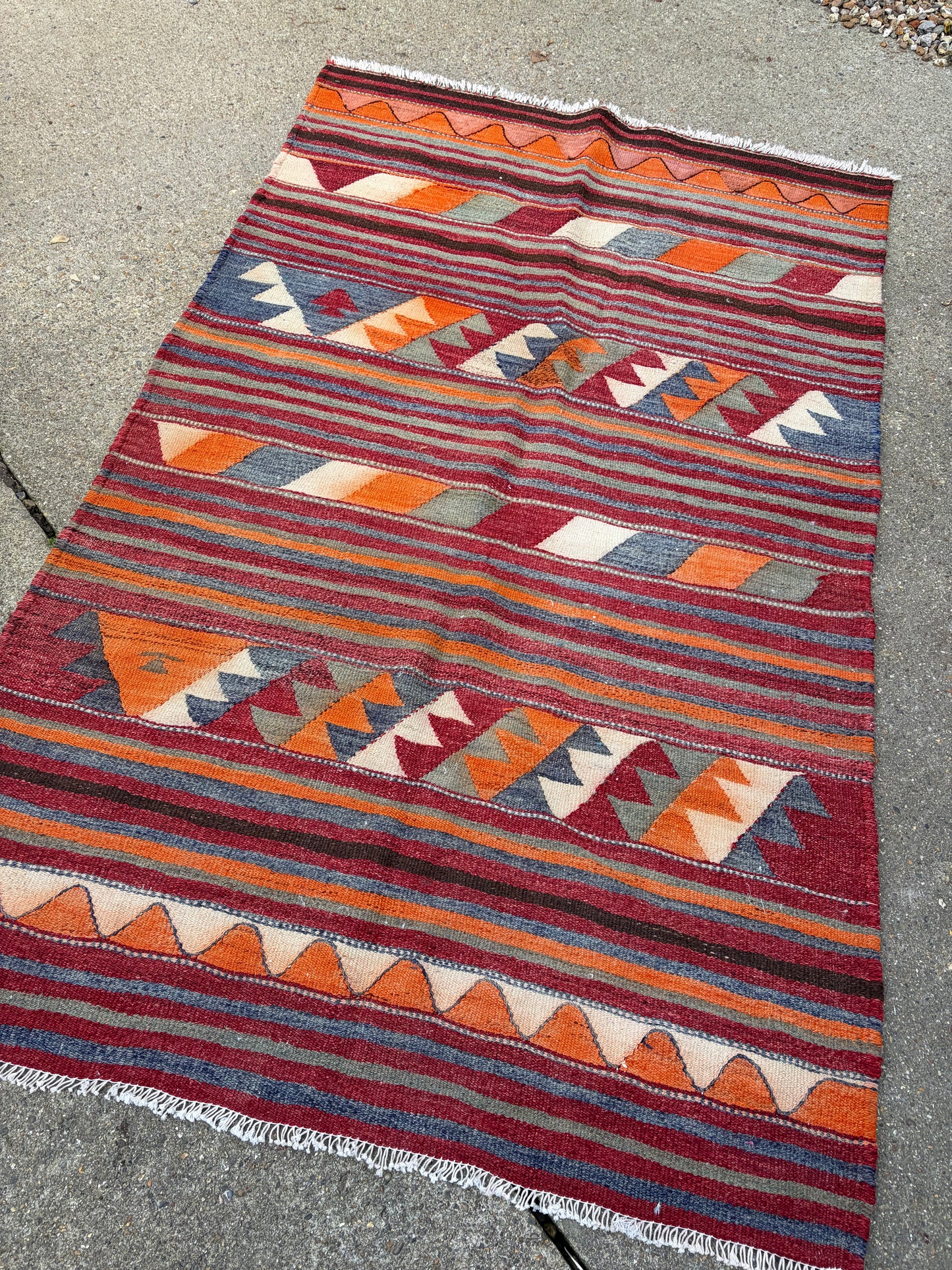 KILIM RUG