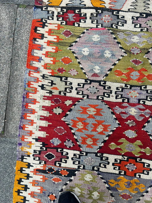 ANTIQUE KILIM