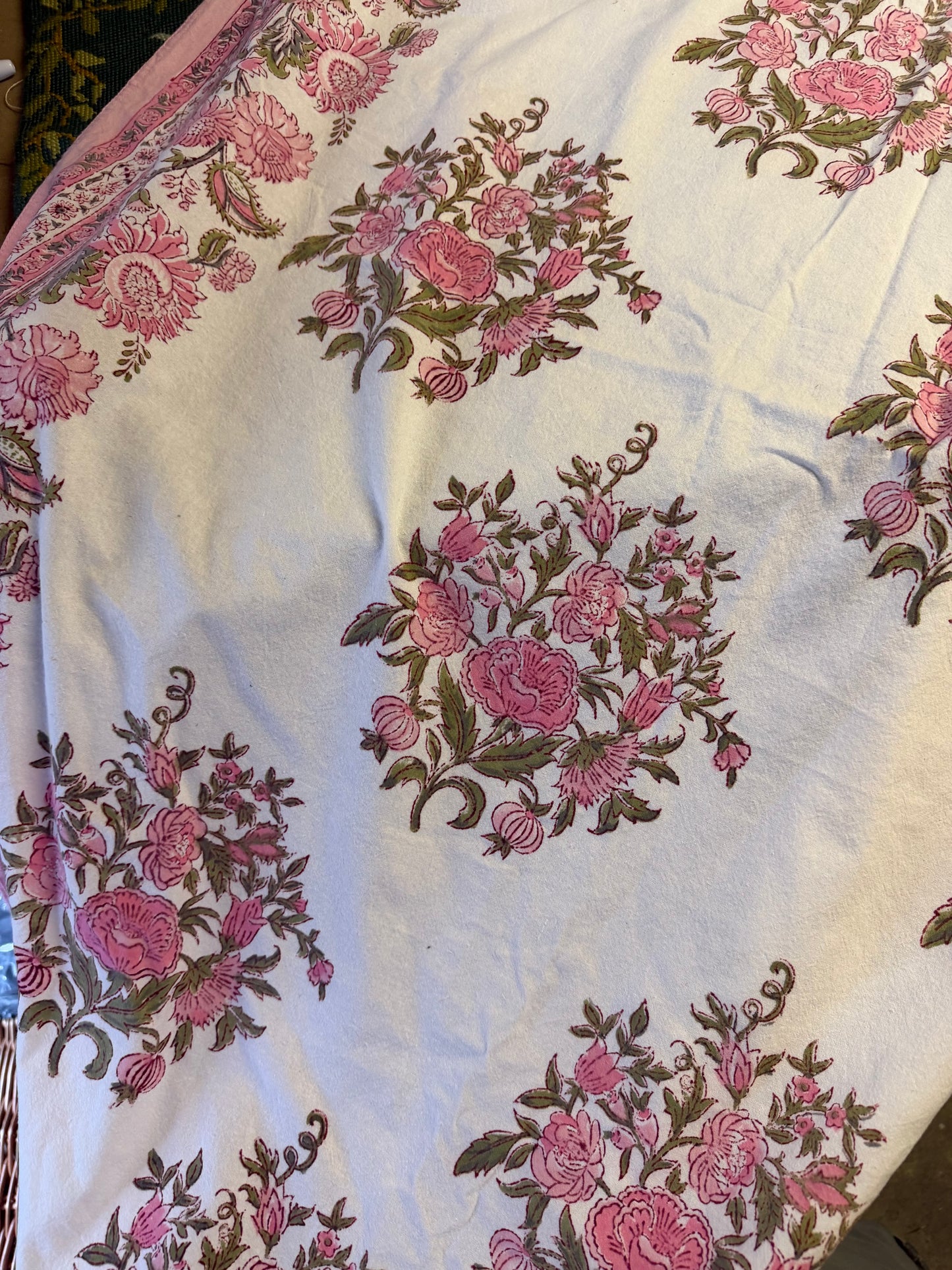 TABLECLOTH