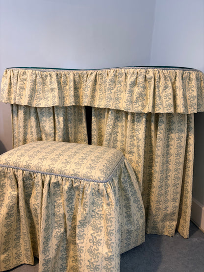 DRESSING TABLE