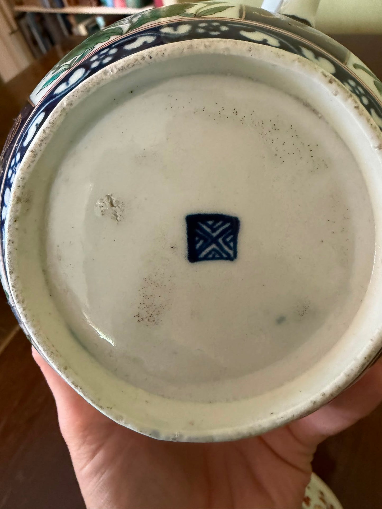 10 COLLECTABLE PIECES