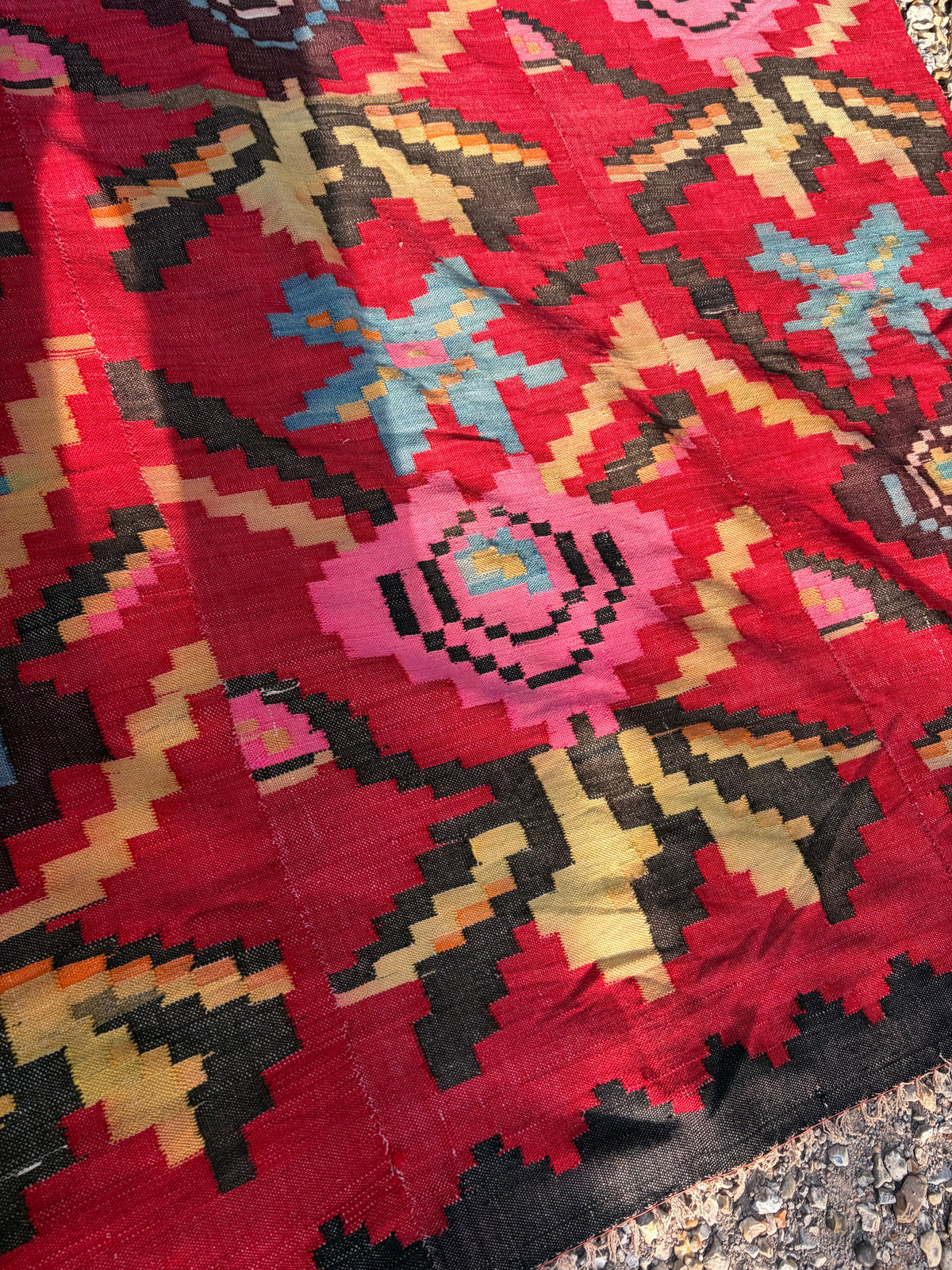 RUG/ THROW