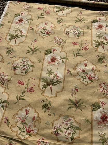 PEONY CARTOUCHE LINEN