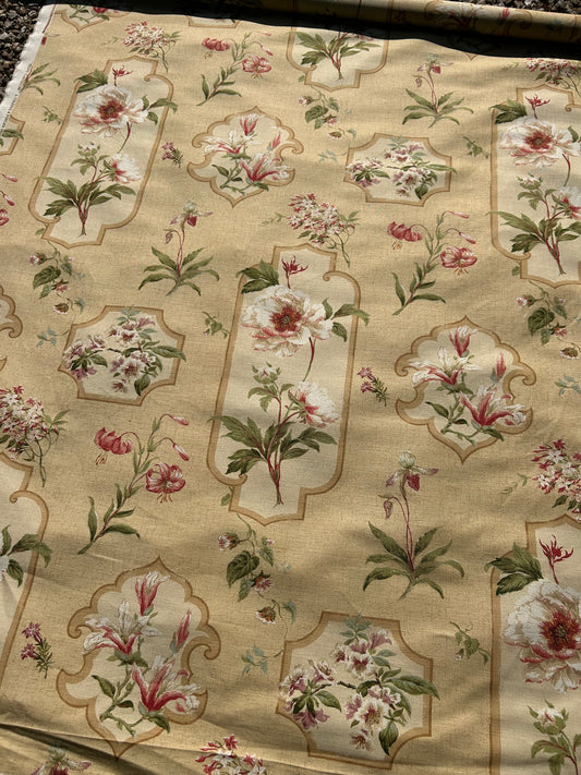 PEONY CARTOUCHE LINEN