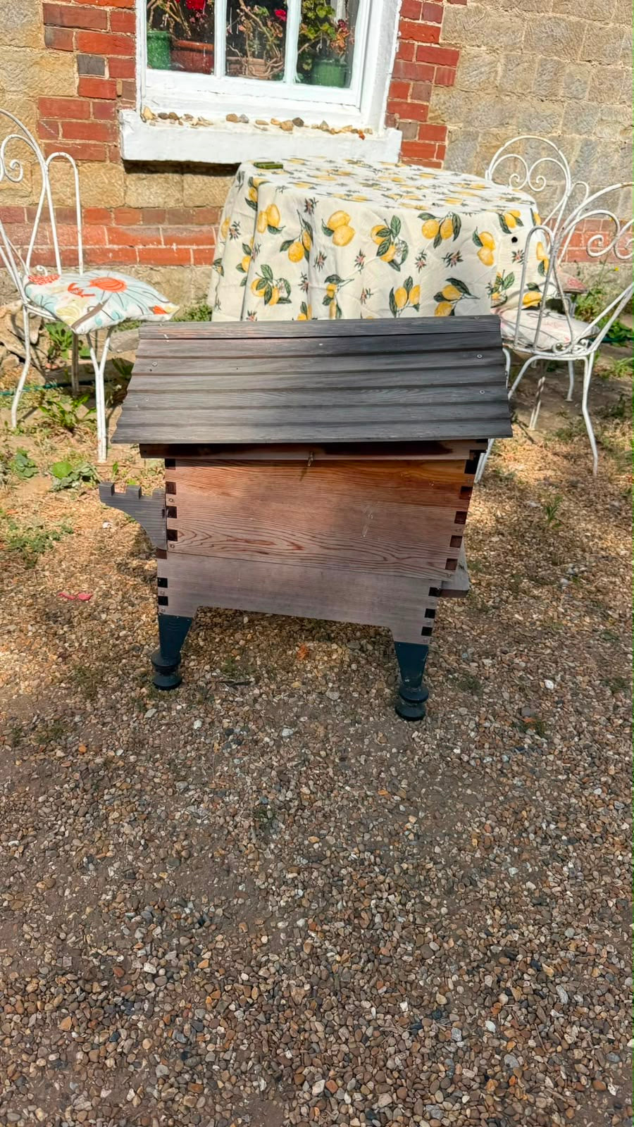 BEE HIVE