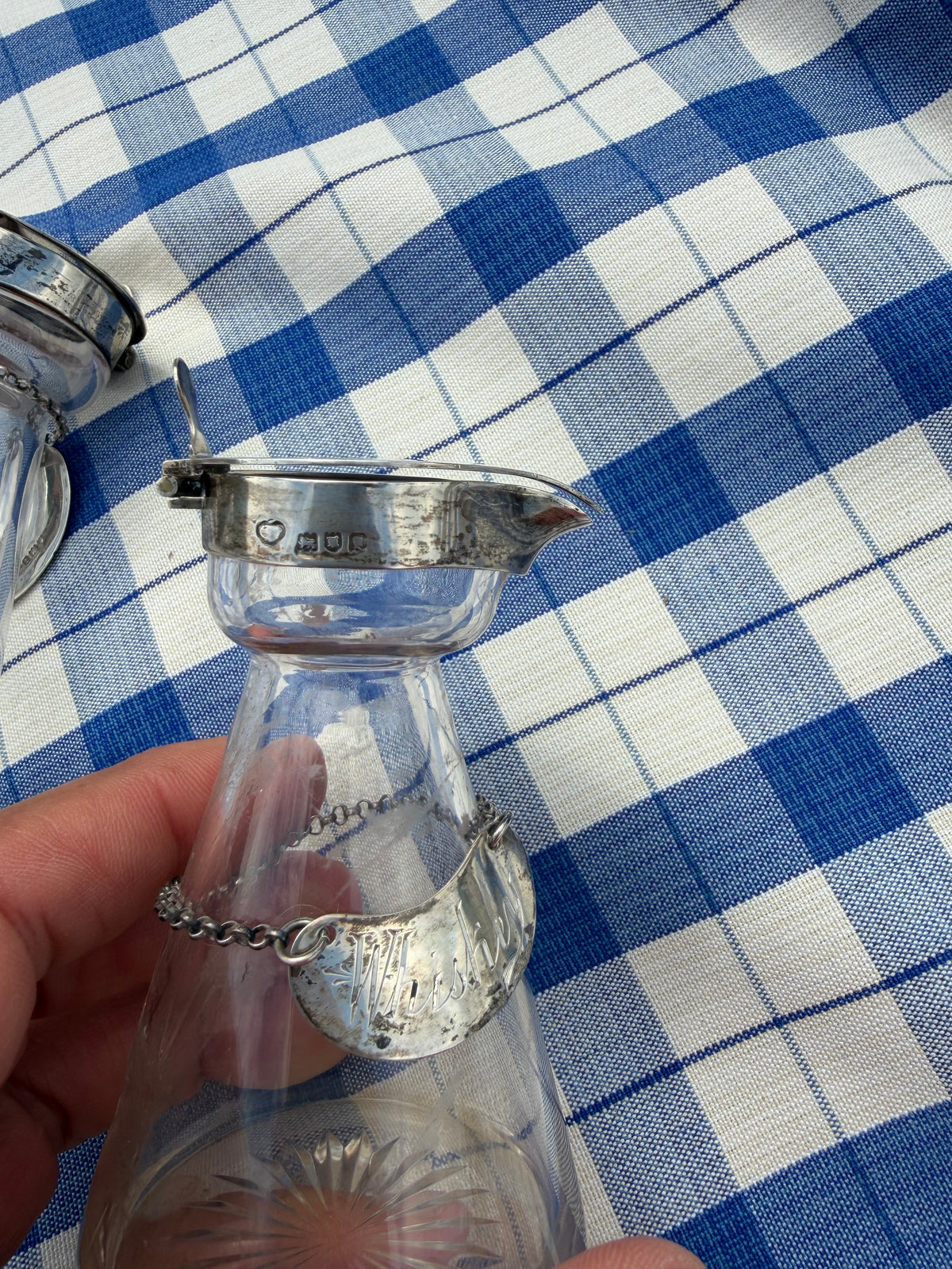 SILVER TOPS