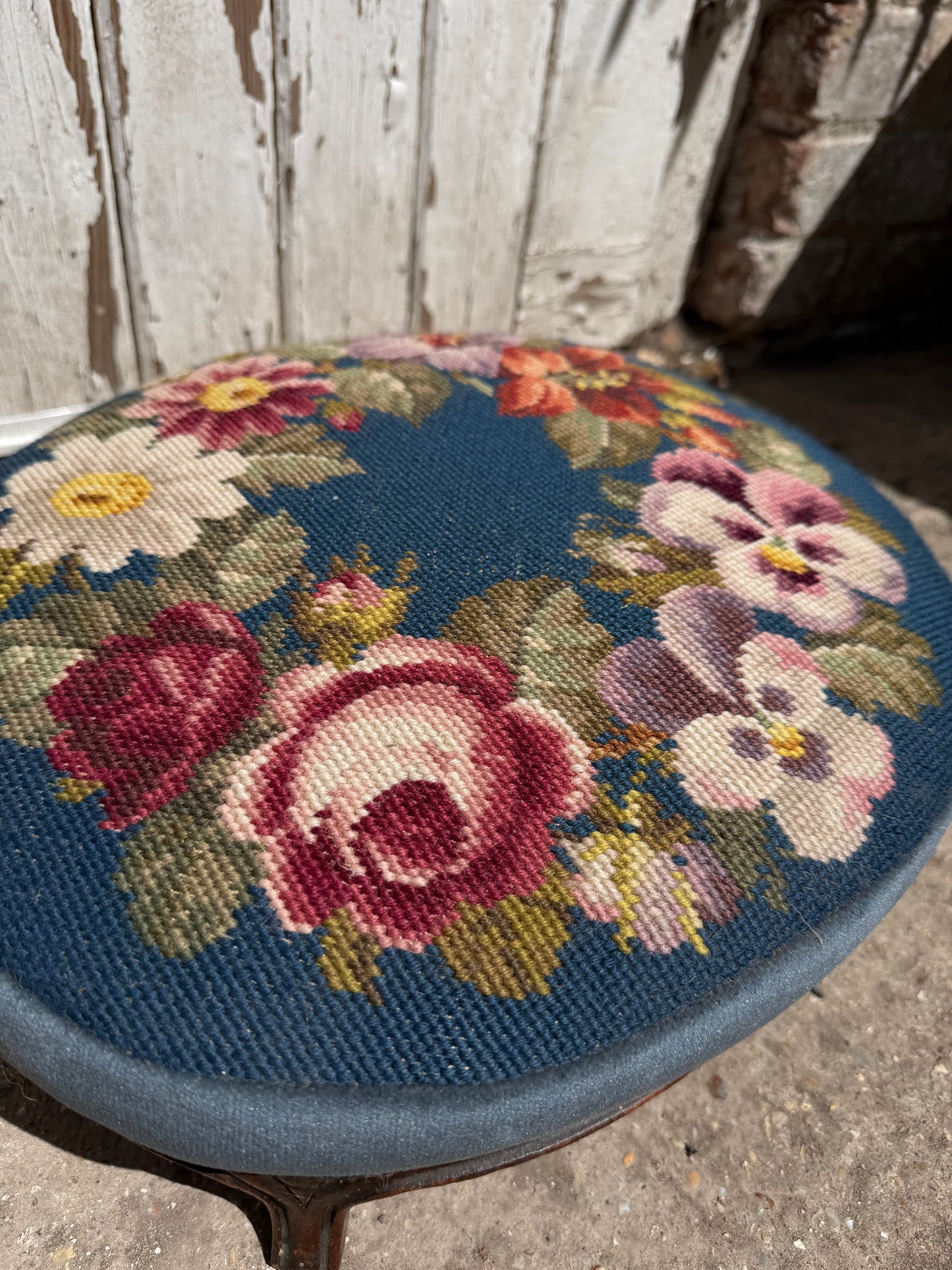 FOOTSTOOL