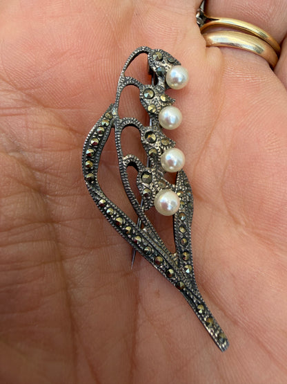 VICTORIAN BROOCH
