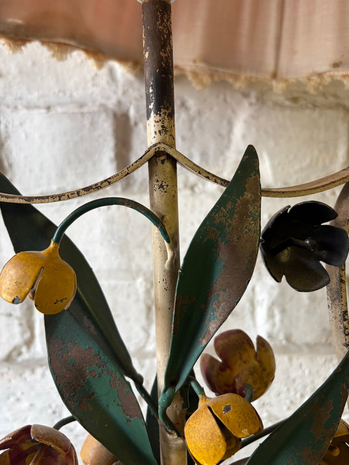 VINTAGE LAMP