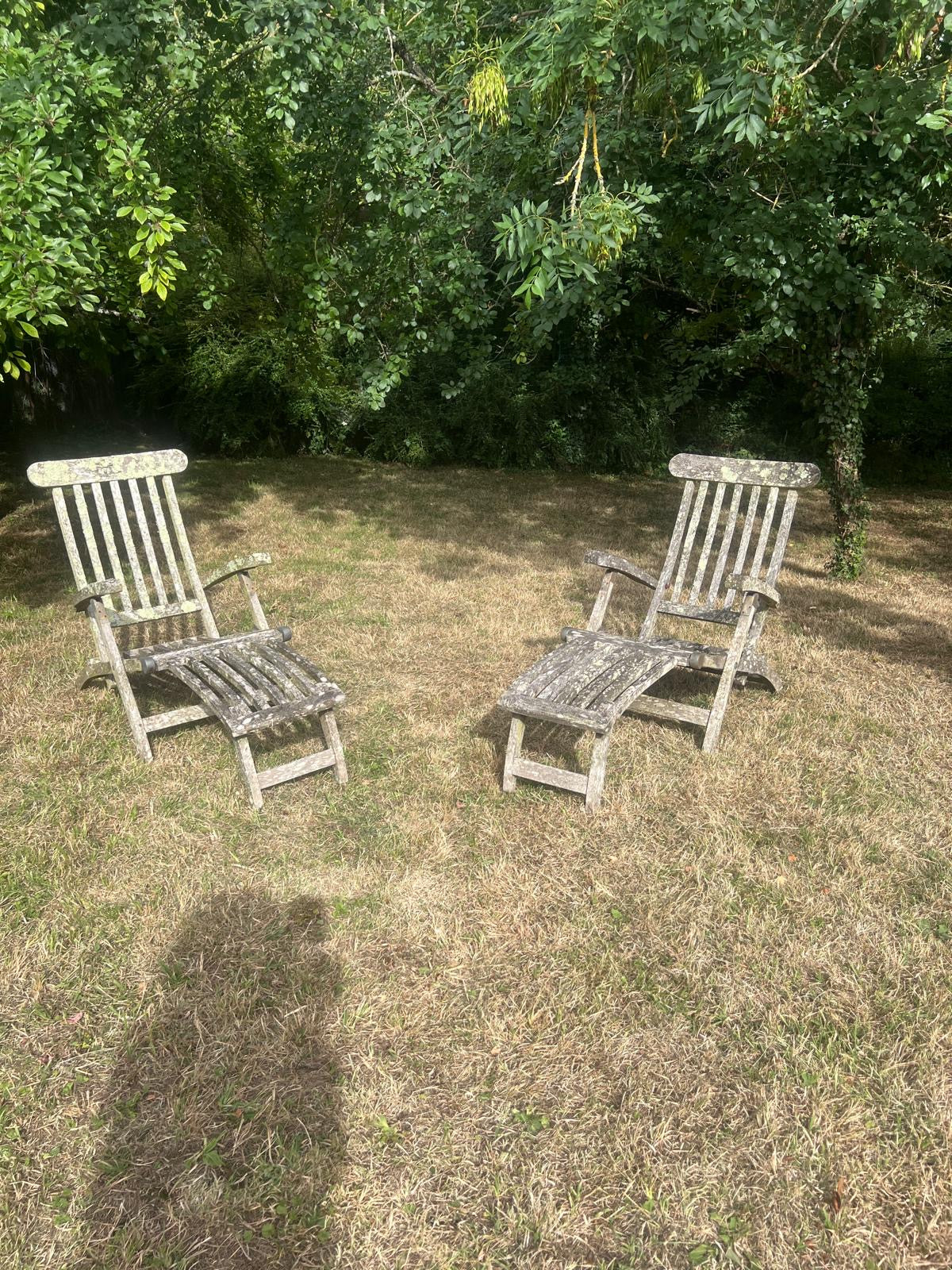 PAIR OF SUN LOUNGERS