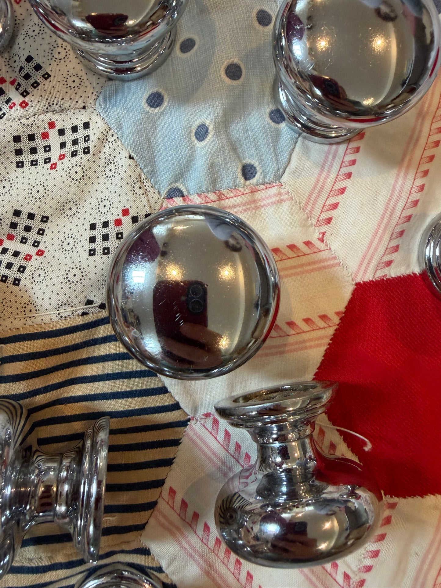 BATHROOM KNOBS