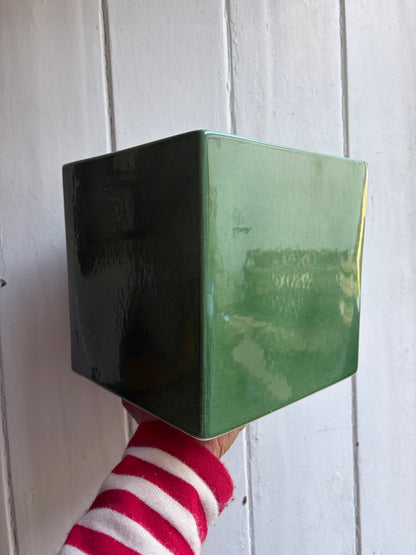 DAYLESFORD PLANTER