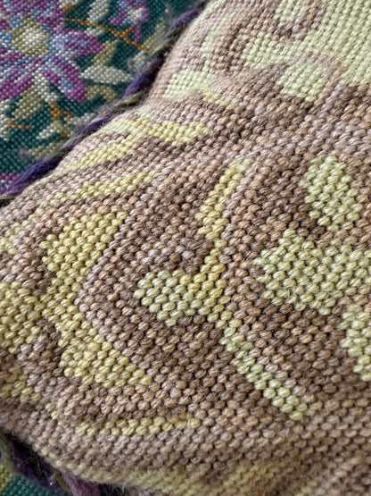 CUSHION