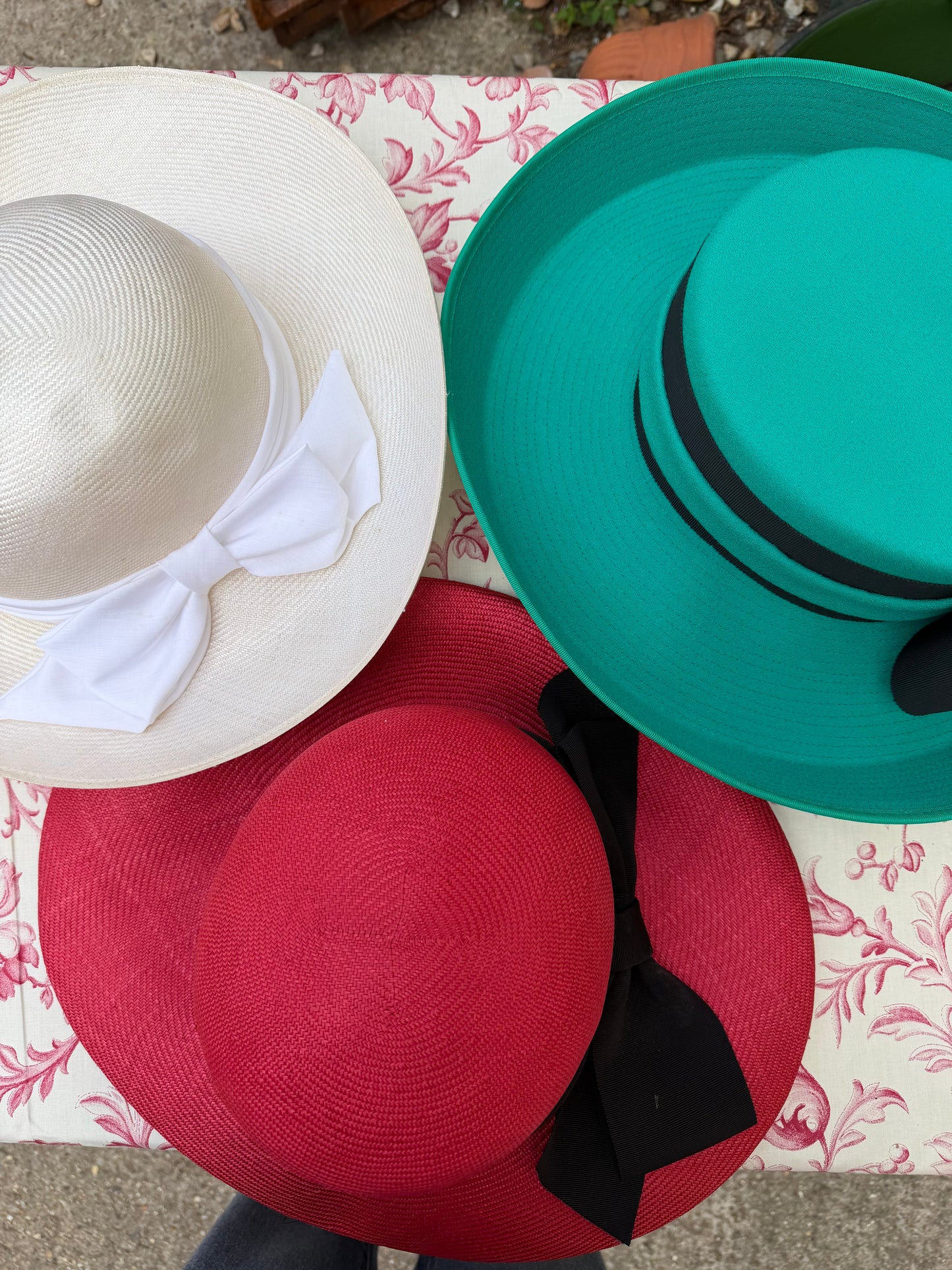 3 SMART HATS