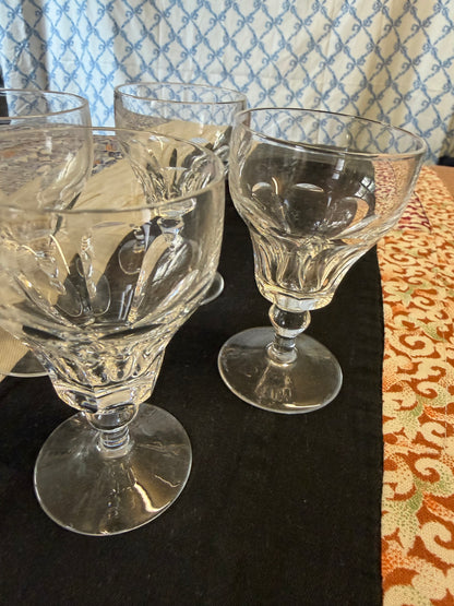 SET OF 4 GLASSES