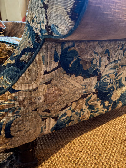 TAPESTRY SOFA