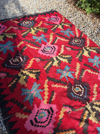 RUG/ THROW