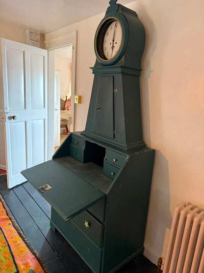DESK/ CLOCK