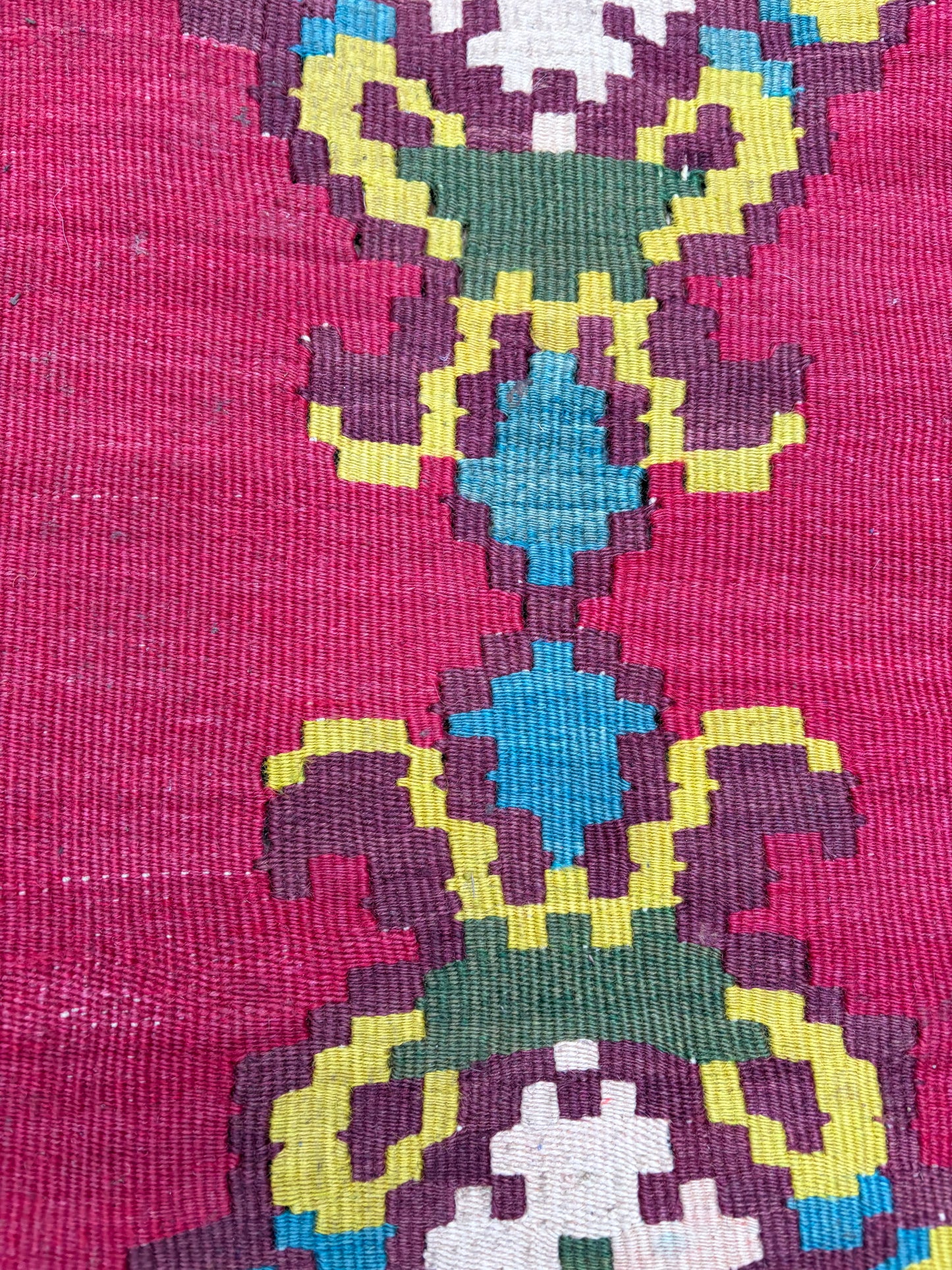 KILIM RUG