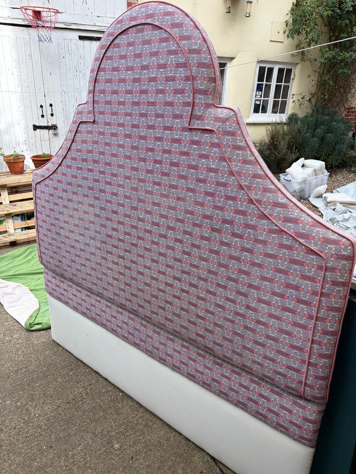 FERMOIE HEADBOARD