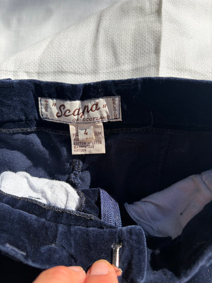 VELVET KNICKERBOCKERS