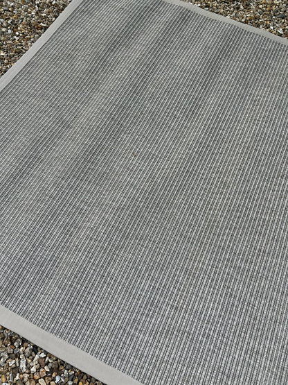 GREY RUG