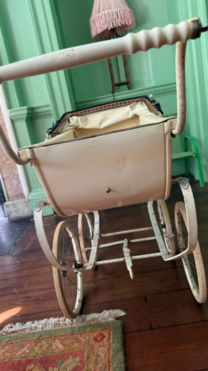 ANTIQUE PRAM
