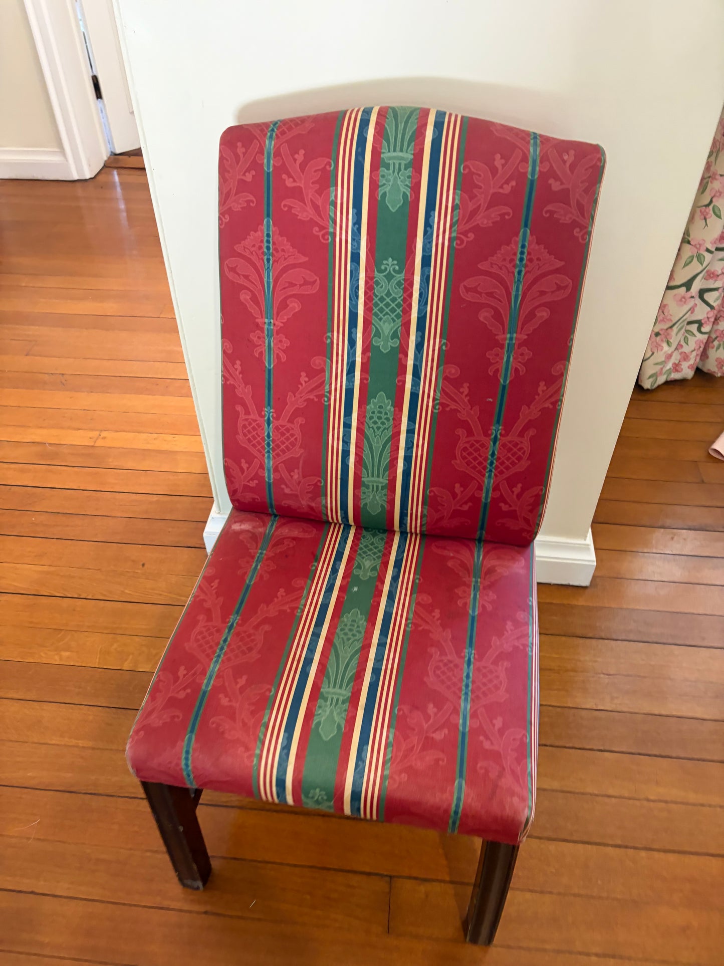 HALL CHAIR