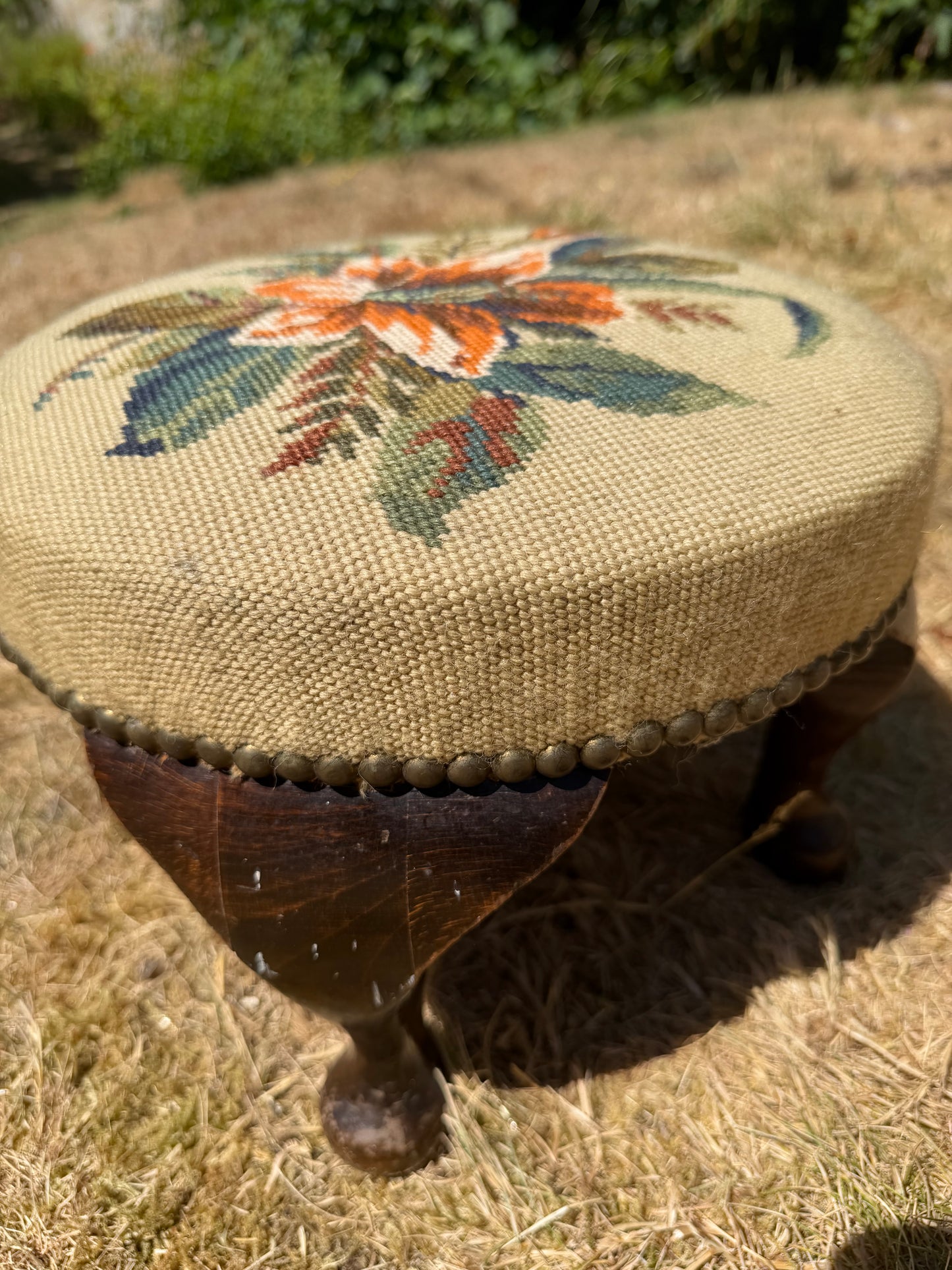STOOL