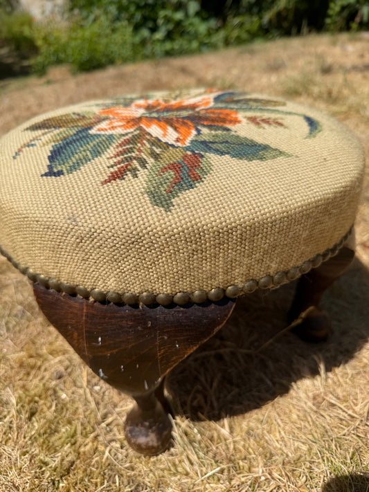 STOOL