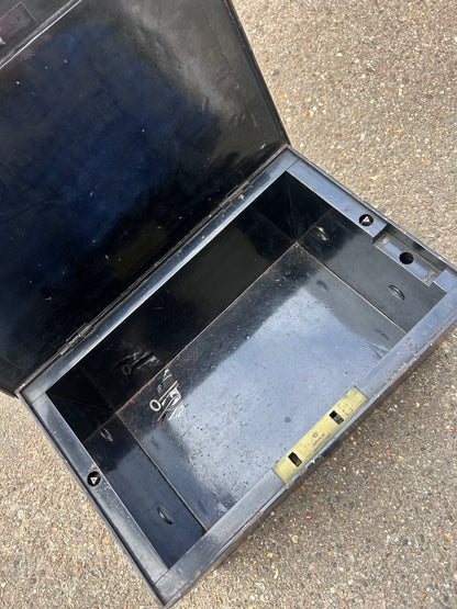 SAFE BOX / DEEDS BOX