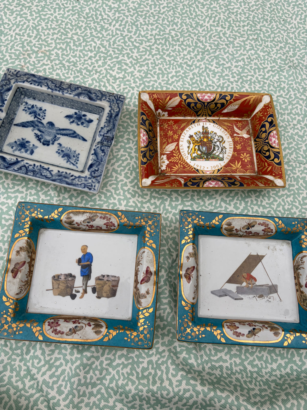 4 TRINKET/ ASH TRAYS