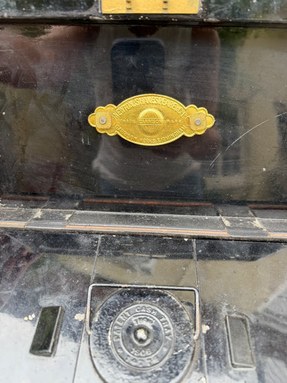 MONEY BOX