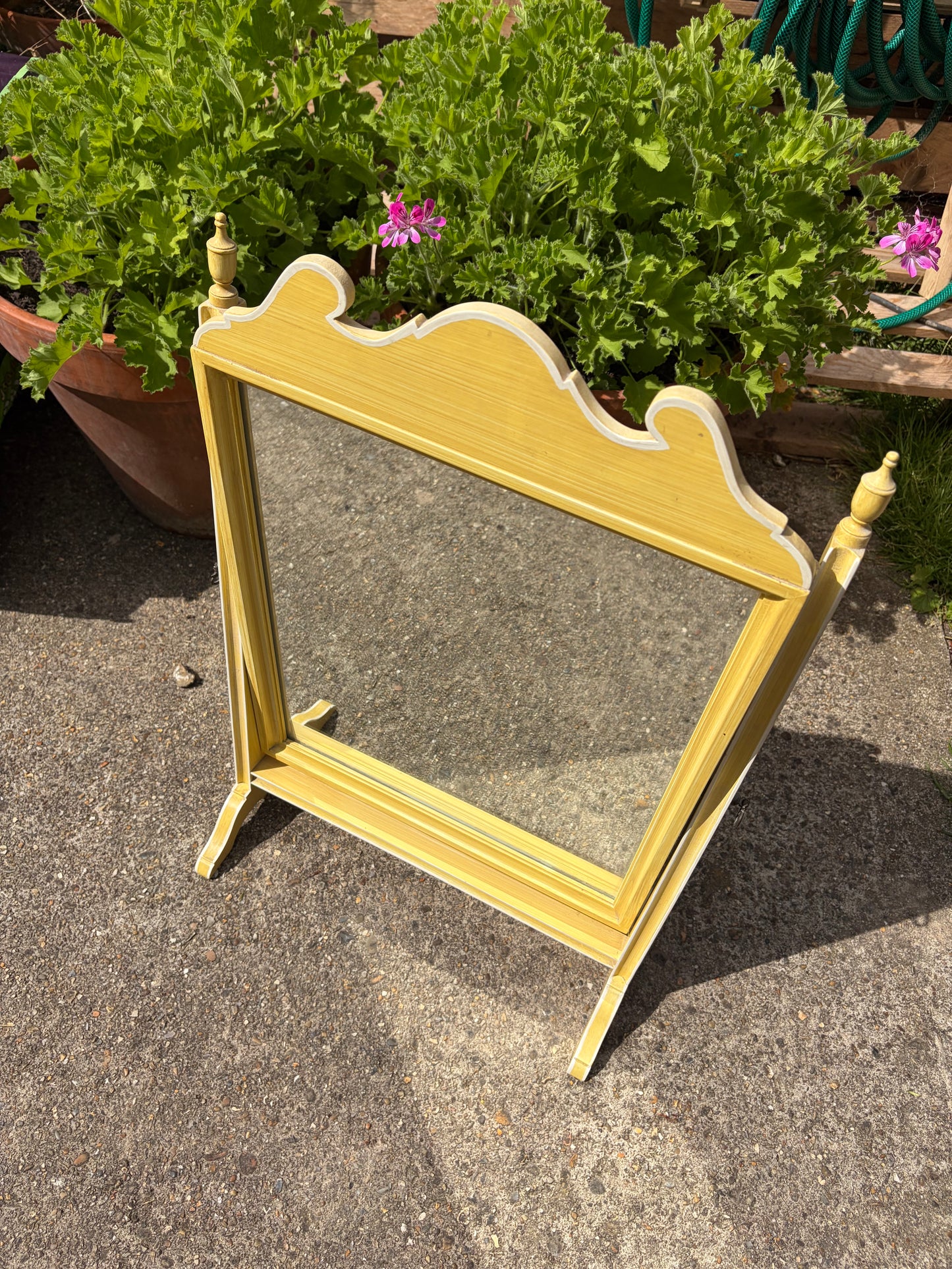 SWING MIRROR