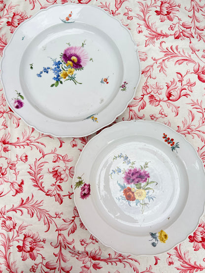PAIR OF PLATES