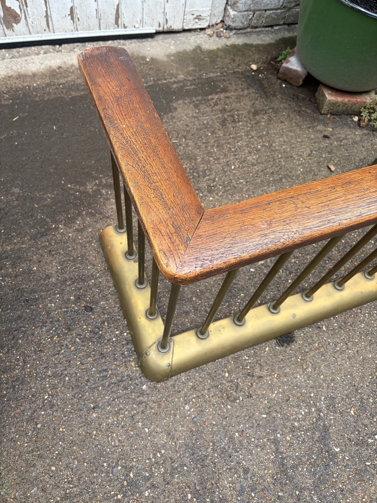 FIRE SEAT