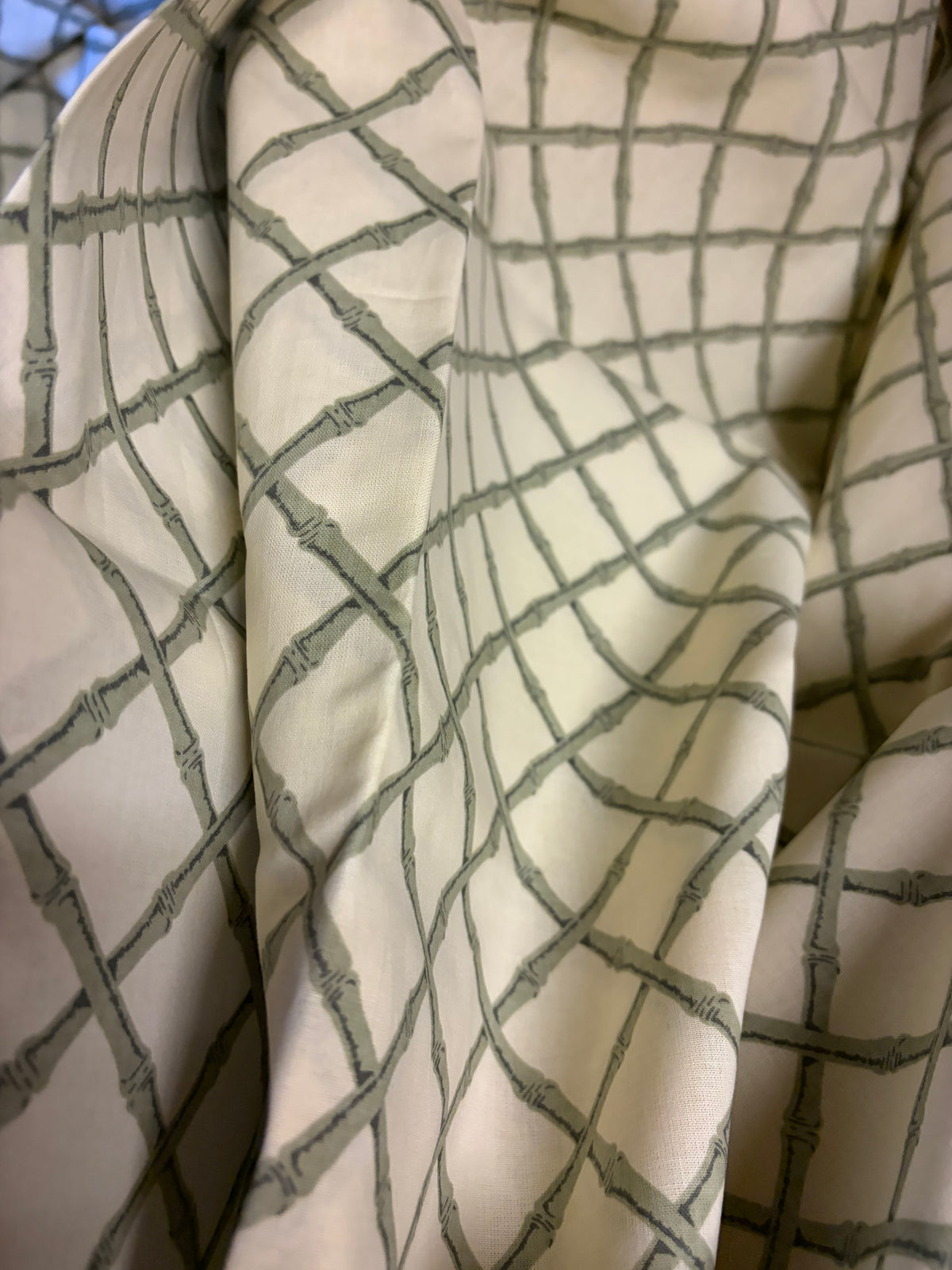 TABLECLOTH & NAPKINS
