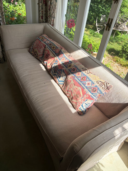 SOFA IN VOLGA LINEN