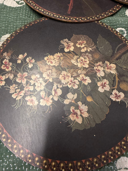 CIRCULAR PLACEMATS