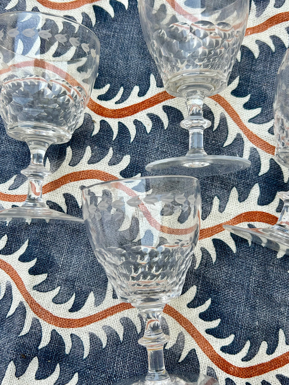 WINE GLASSES