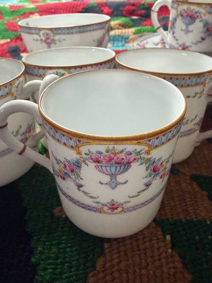 PORCELAIN SET