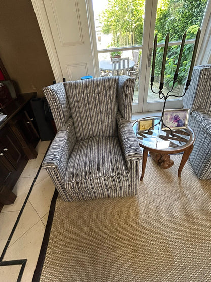 CHAIRS