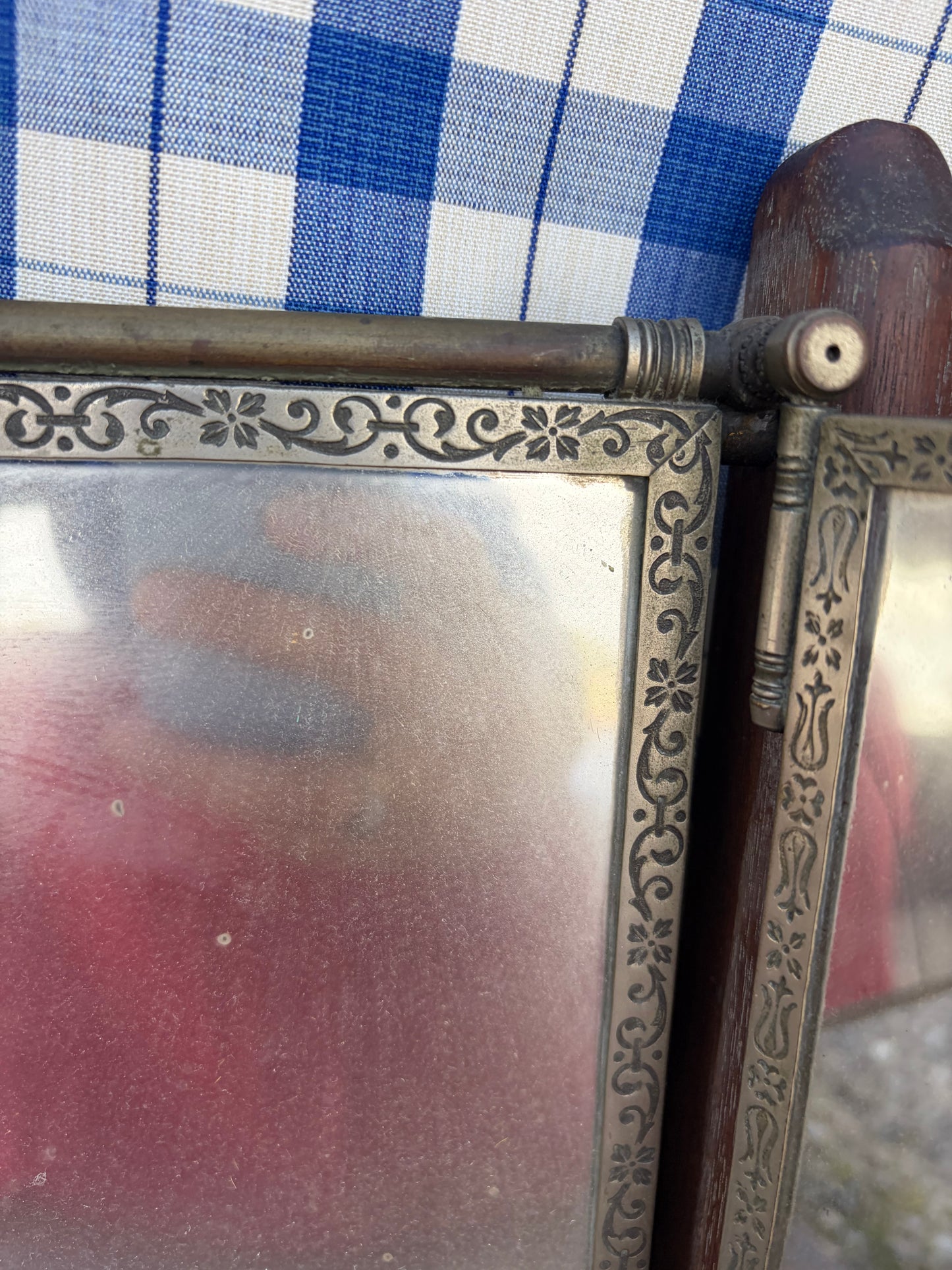 FOLDING MIRROR