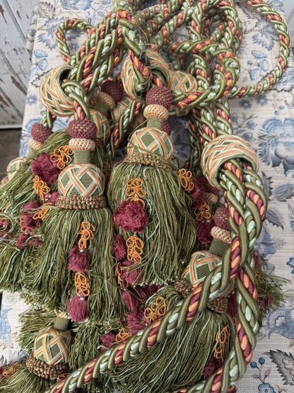 CURTAIN TIE BACKS