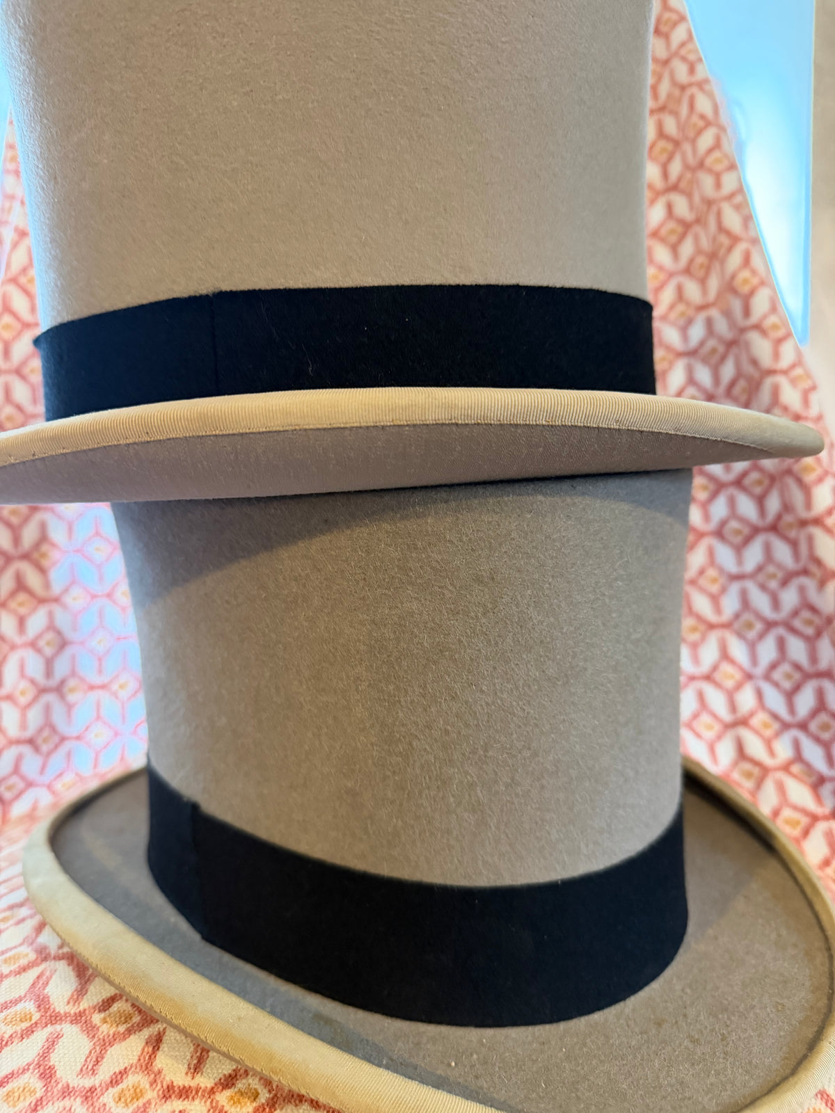 TOP HATS