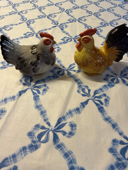 SALT & PEPPER SHAKERS
